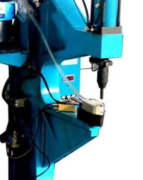 導(dǎo)致自動(dòng)鉚接機(jī)故障的原因有哪些？