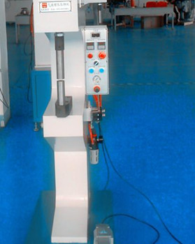 氣壓鉚接機運行前需做好哪些準(zhǔn)備工作？