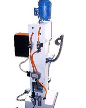 鉚接機(jī)有哪些規(guī)格型號(hào)？