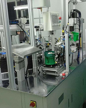 自動(dòng)送料鉚接機(jī)主要組成結(jié)構(gòu)有哪些？