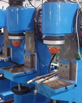 如何預防鉚接機出現(xiàn)故障？