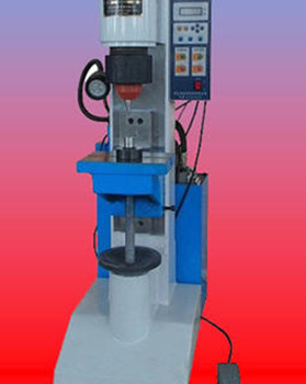 無(wú)鉚釘鉚接機(jī)的鉚釘工藝和傳統(tǒng)工藝相比有哪些優(yōu)點(diǎn)？