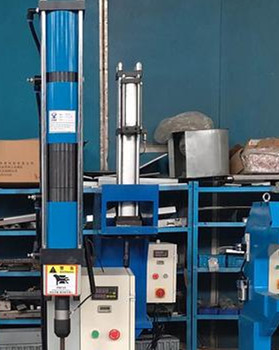 國內(nèi)廠家生產(chǎn)的鉚接機價格貴嗎？